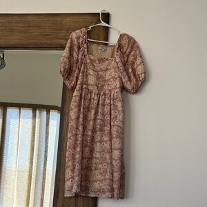 Polagram Tan and Cream daisy puff sleeve dress.